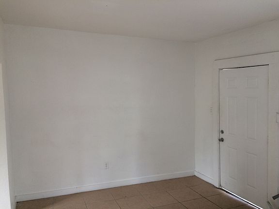 5th image of 7840 Olive St #A