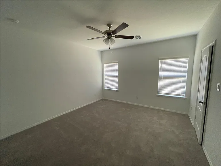 19615 Cat Spruce Ct — Photo 5