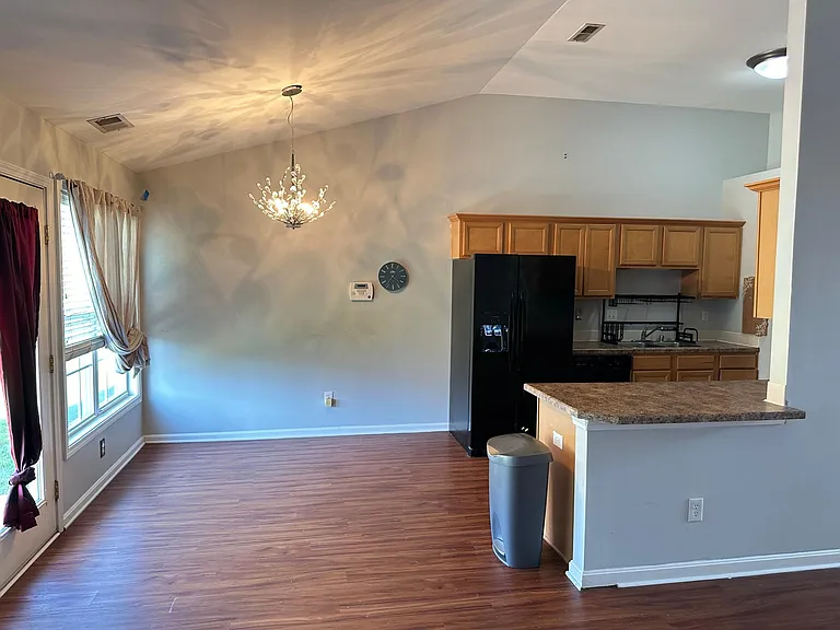 10913 Symington Cir — Photo 9