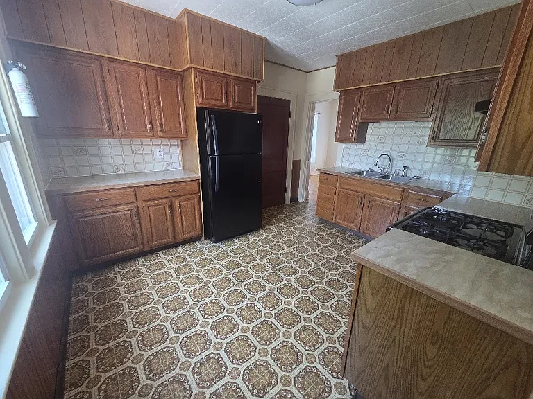 114 Peck Ave #2 — Photo 10