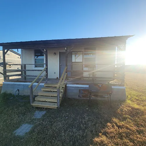 8634 E US Highway 290 Photo 1