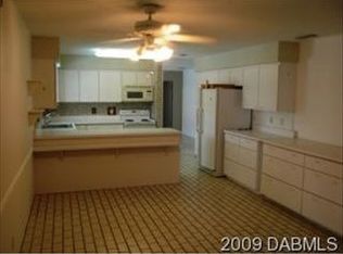 9 E Sovereign Ln, Ormond Beach, FL 32176