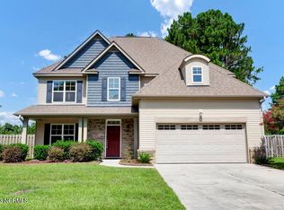 108 Pagoda Ct, Hampstead, NC 28443