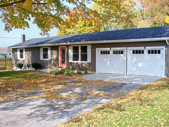 2nd image of 2129 Joan Dr