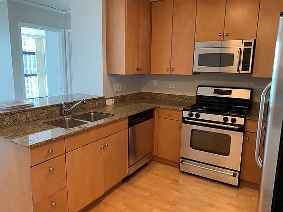 4th image of 201 N Westshore Dr APT 2806