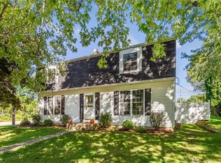 100 Nasinus Rd, Anamosa, IA 52205