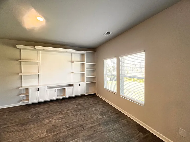 104 Dogwood Ln — Photo 18