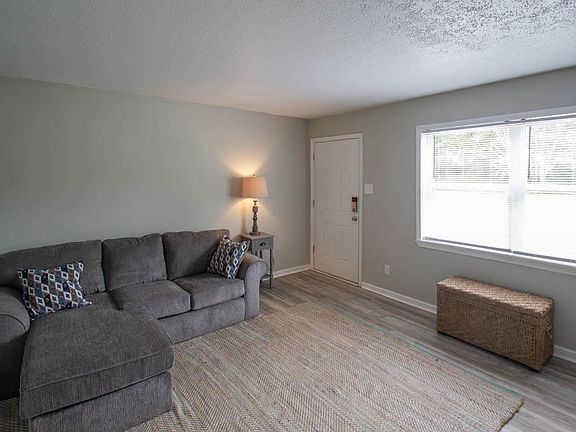 2nd image of 12170 Oakdale Ave #7