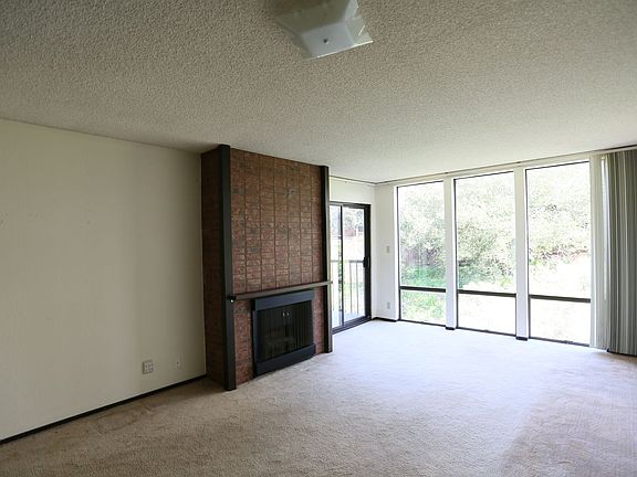 2nd image of 102 Locksley Ave #306