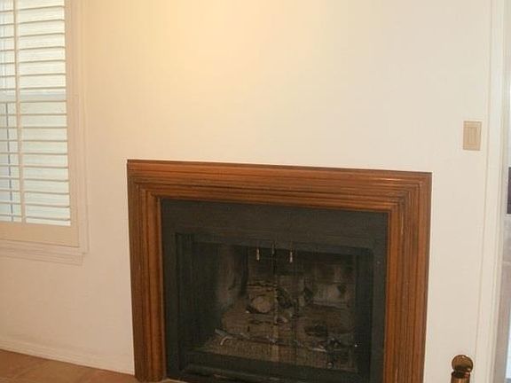 4th image of 905 Conway Ave APT 44)