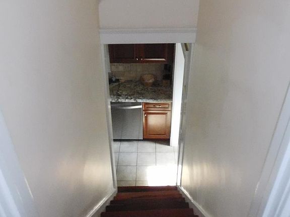 3rd image of 2994 Euclid Heights Blvd
