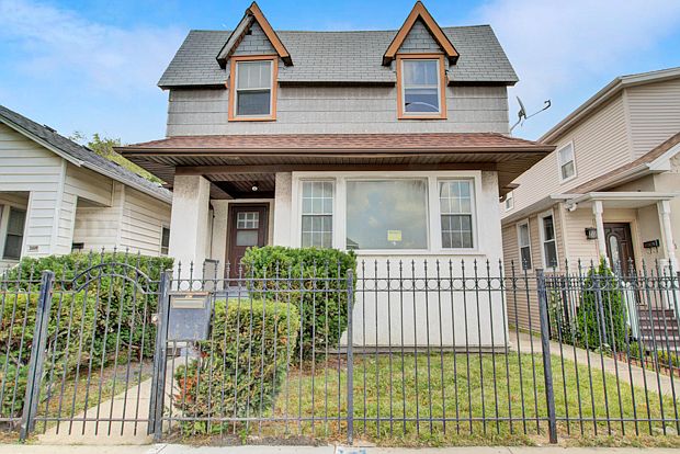 1st image of 3615 N Kimball Ave #1