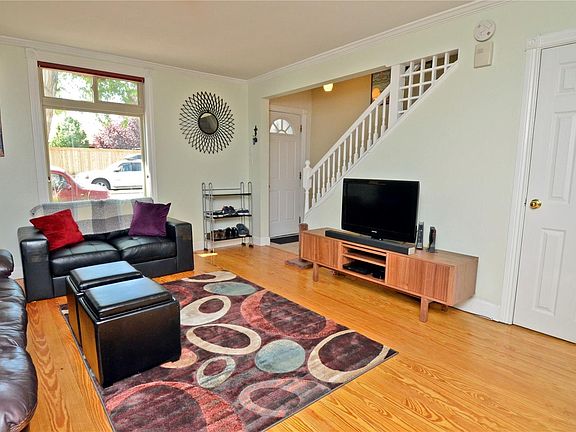 4th image of 1425 E 24th Ave