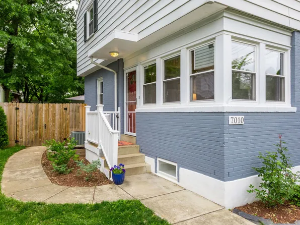 7010 Stanford Dr, Alexandria, VA 22307