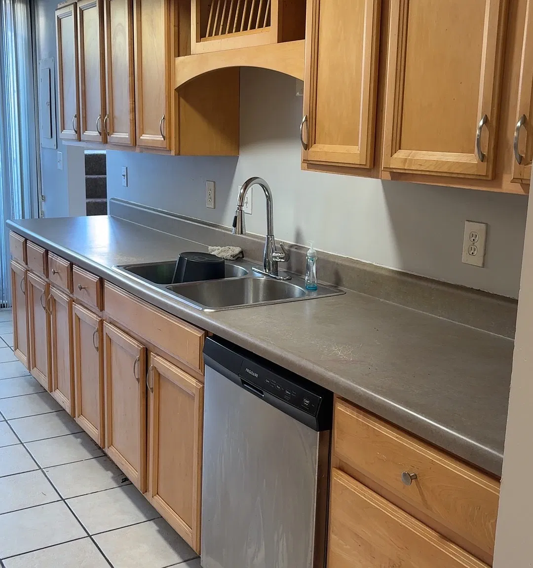 2 bed, 1284 sqft, $1,500 — Photo 3