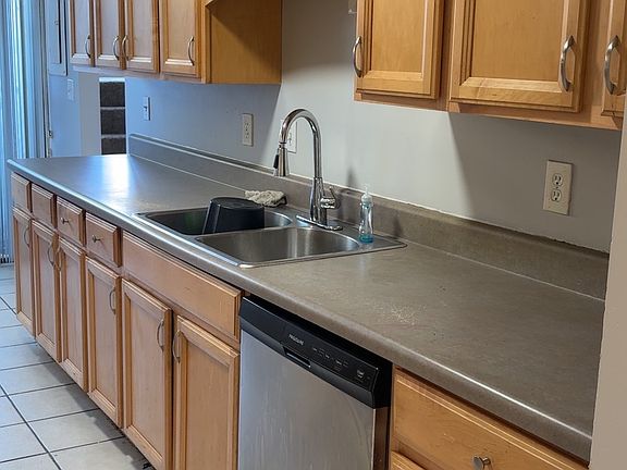 3rd image of 26 Sycamore Ct