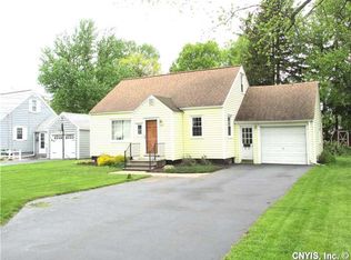 216 Shaver Ave, North Syracuse, NY 13212