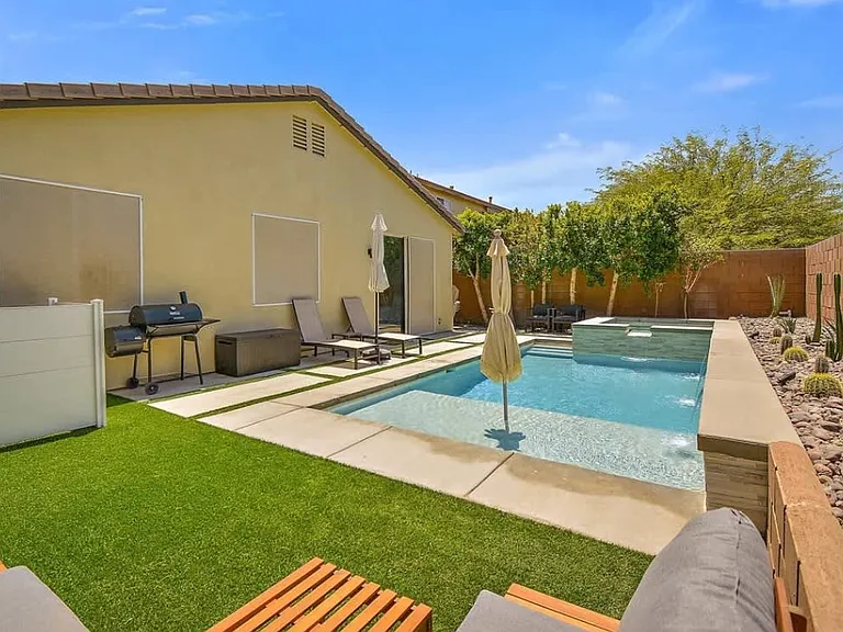 48737 Anastacia Ct — Photo 24