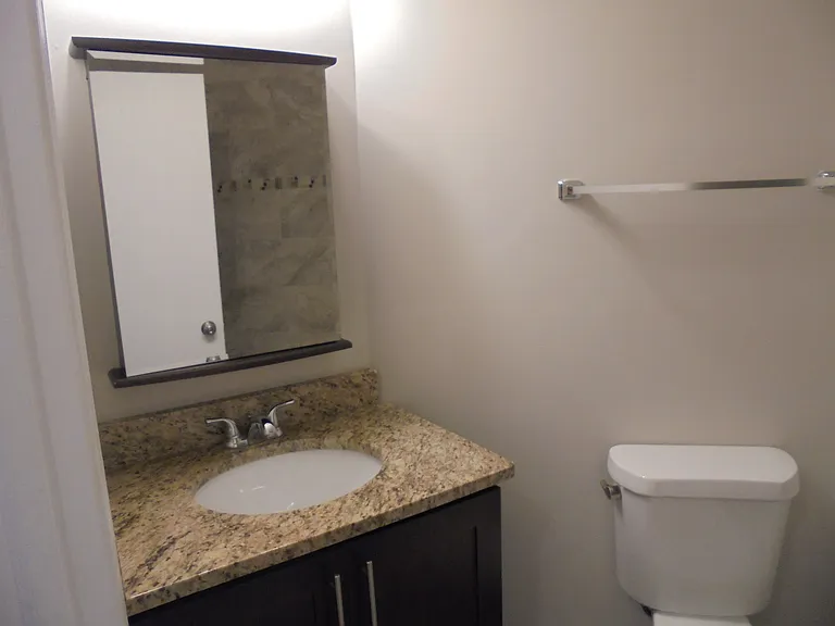 1847 Grandview Pl — Photo 26