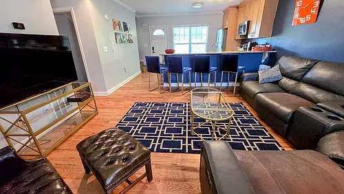 453 Windsor St SW #1 Photo 1