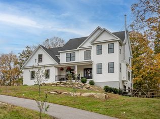 5 Deer Run Dr, Colchester, CT 06415