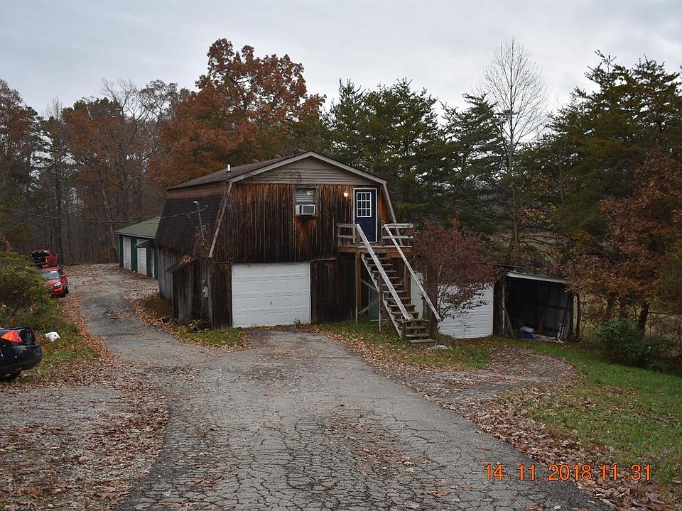 2nd image of 389 Jenny Ln