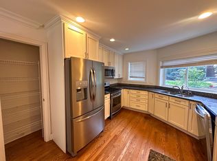 470 Green Bay Rd., Winnetka, IL 60093