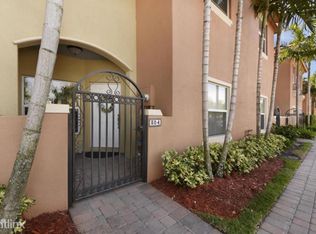 304 Lake Monterey Cir, Boynton Beach, FL 33426