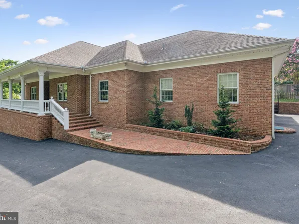 1205 Caroline St, Winchester, VA 22601