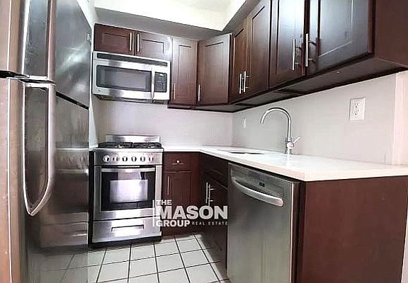 2nd image of 337 W 43rd St APT 3A