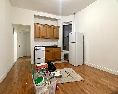 Rented by Bond New York | media 12