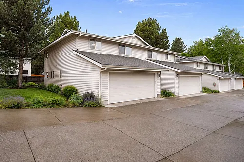 1801 NE Purcell Blvd #11 Photo 1
