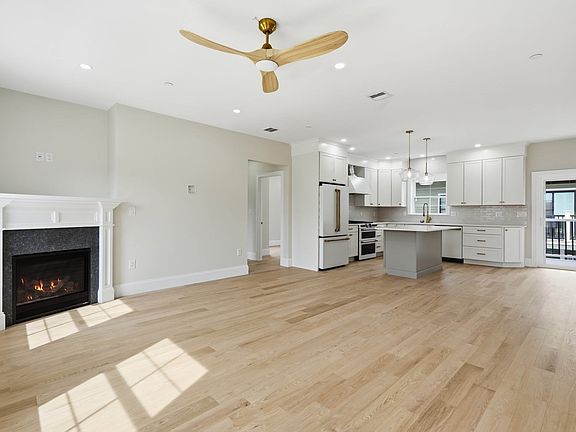 2nd image of 11 Washington St #M