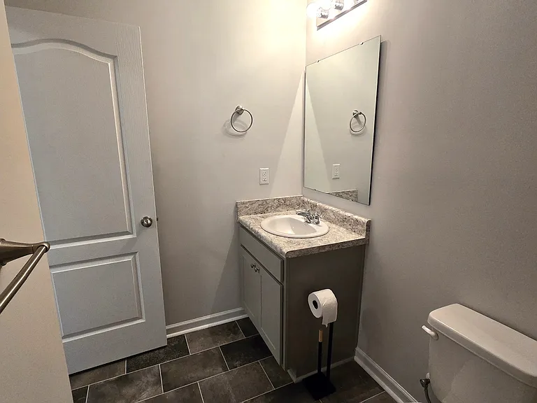 824 Conductor Ct — Photo 14