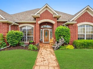 116 Mission Hills Dr, Guthrie, OK 73044