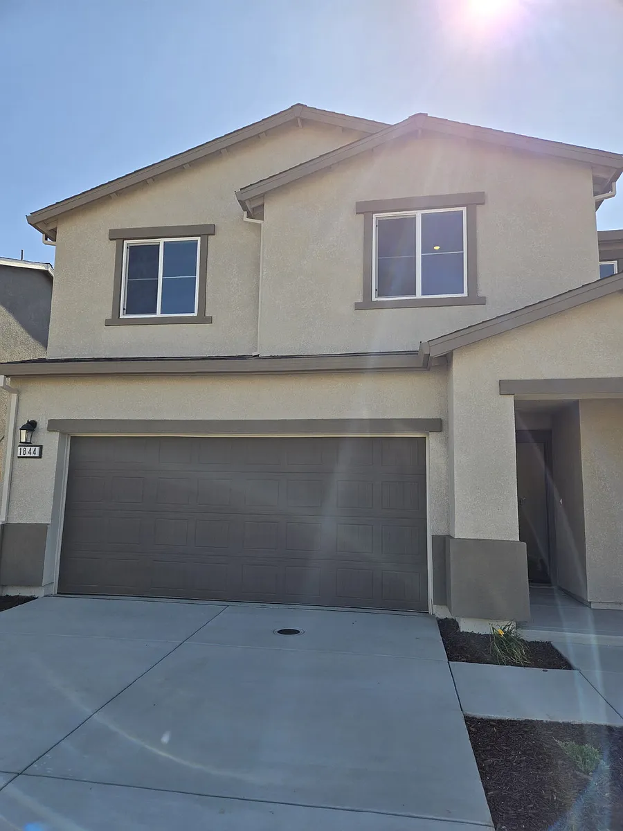 Building Photo - 1844 Estero Dr