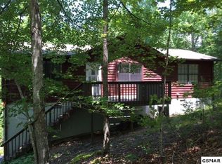 3530 Walker Ln, Sevierville, TN 37862