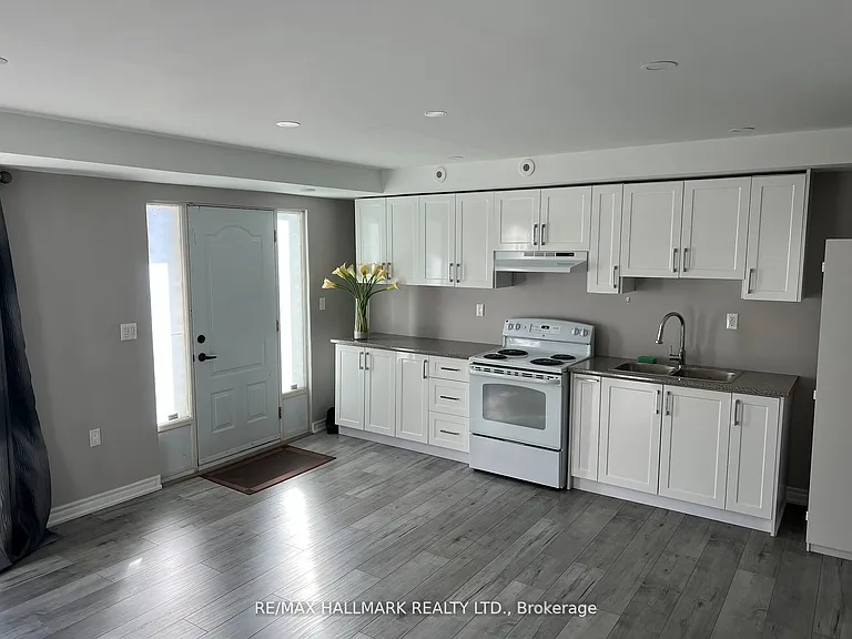 3029 Finch Ave W #14 — Photo 5