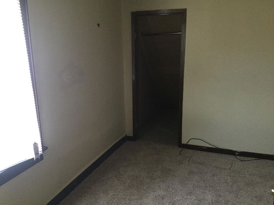 2nd image of 2637B N Holton St