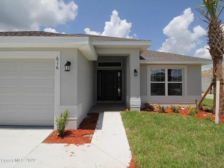 616 Kylar Dr NW — Photo 2