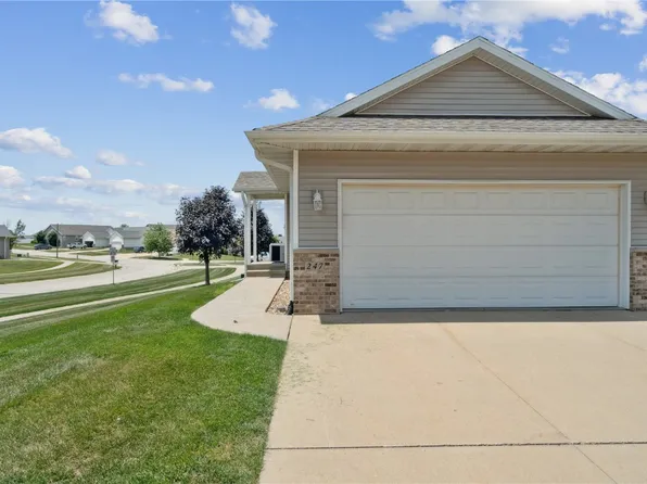 247 Kelso Ln, Fairfax, IA 52228