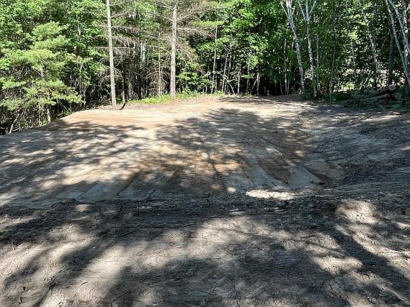 2nd image of 305th St