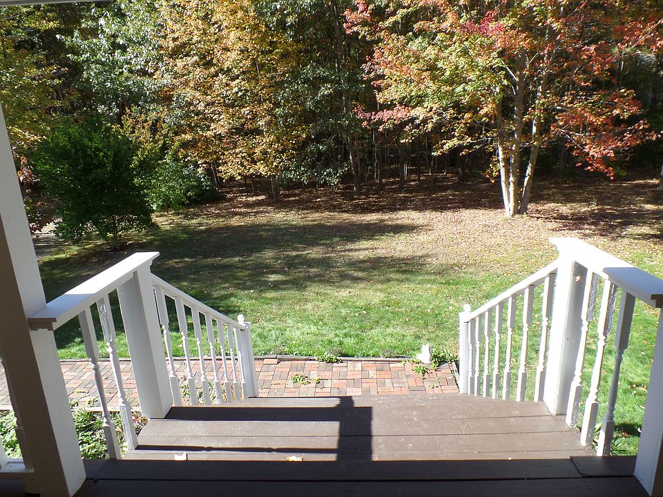2nd image of 21 Woodman Rd