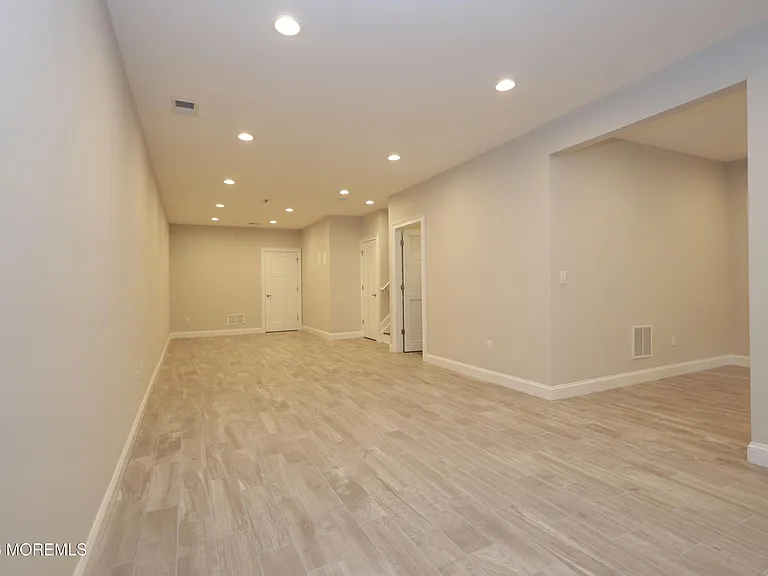 10 Gonzalez Dr — Photo 35