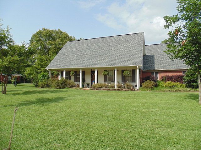 1st image of 524 Wedgewood Dr