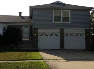 1154 Lexington Dr, Bartlett, IL 60103