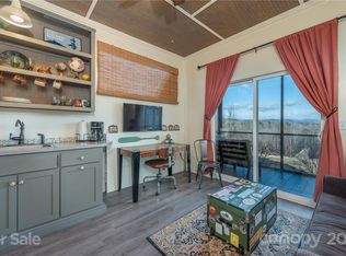 723 Ridge Rd, Marion, NC 28752