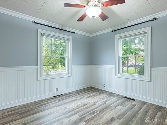 4th image of 1001 Donald Ave