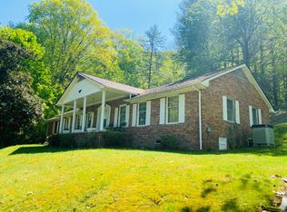 2044 Egan Rd, Big Stone Gap, VA 24219