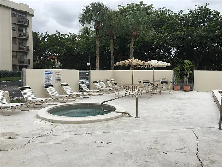 2771 Riverside Dr #416-A — Photo 21
